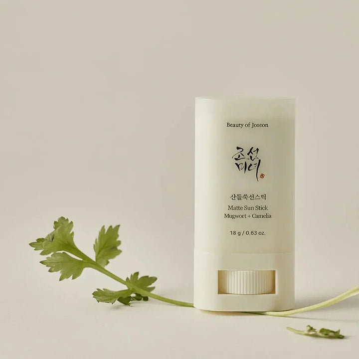 [Beauty of Joseon] Matte Sun Stick : Mugwort+Camelia (SPF 50+ PA++++) Beauty of Joseon - Luxeery