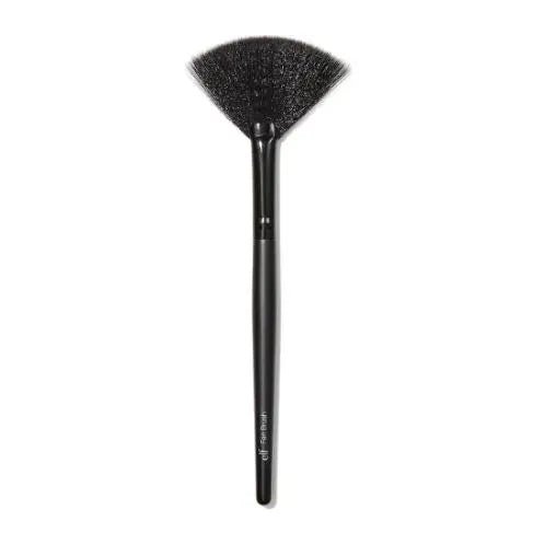 ELF Fan Brush 1S ELF - Luxeery