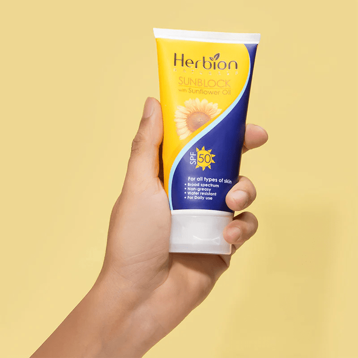 Herbion Natural Sun Block 50 SPF Herbion - Luxeery